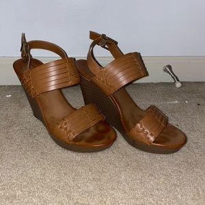 Jessica Simpson wedges